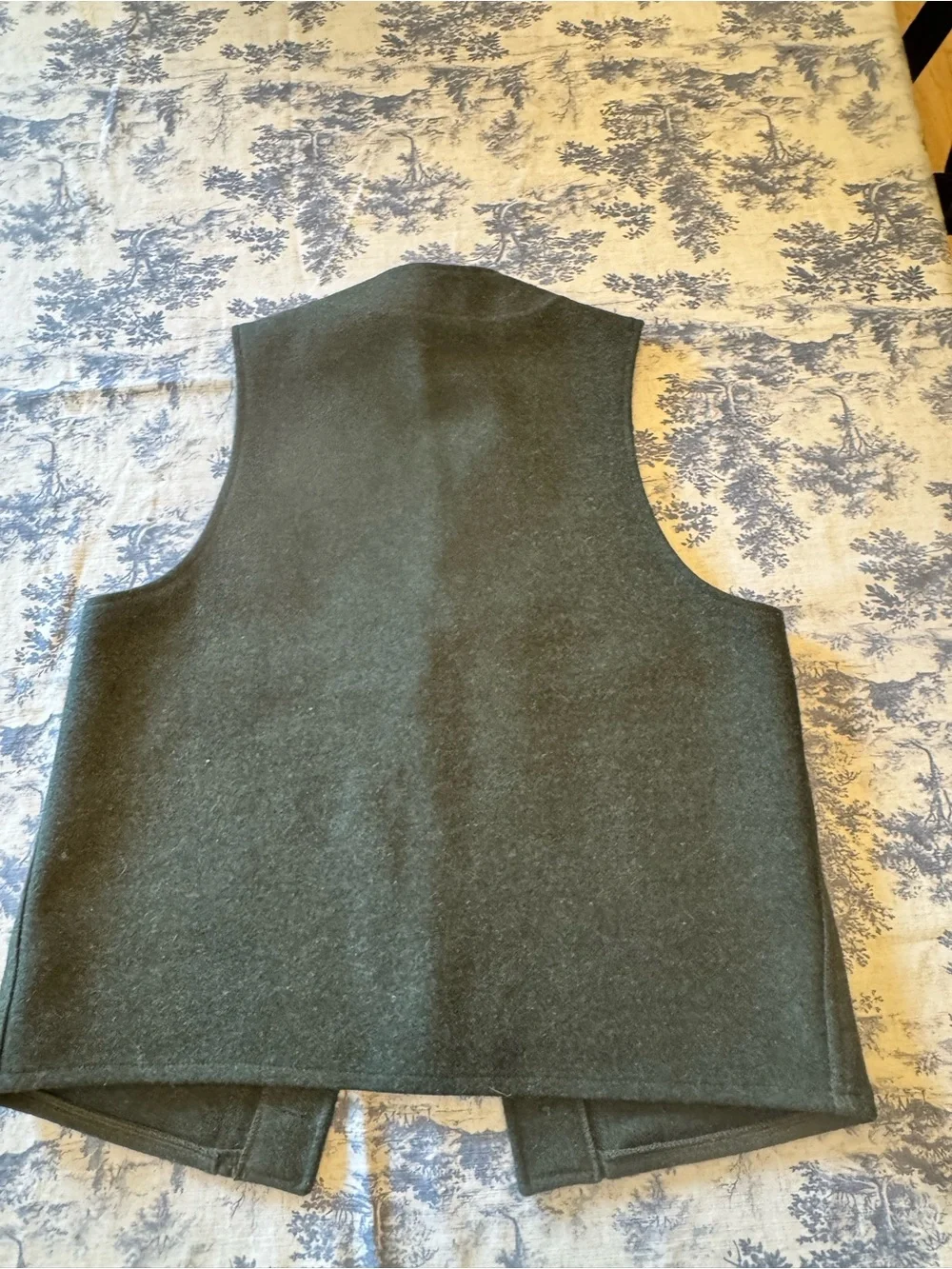 Filson Olive Green Wool Vest with Branded Label - Picture 3 of 5